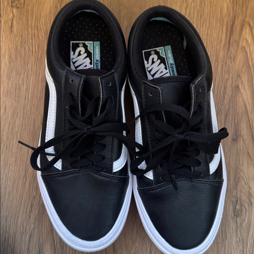 Vans Classic Black and White Low-Tops